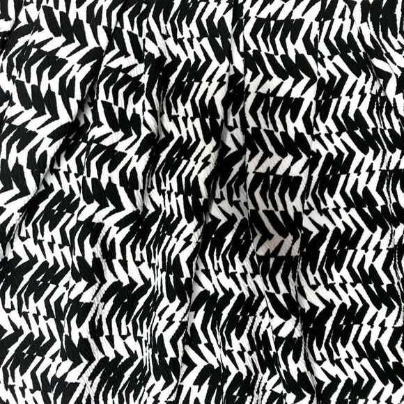 Beautiful LuLaRoe Amelia Dress - Picture 2 of 10